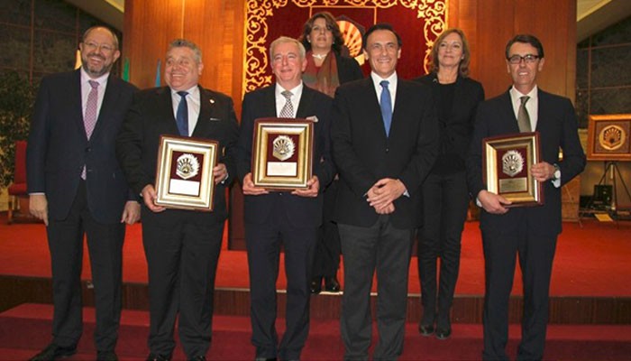 Magtel recibe el Premio Santo Tomás de Aquino - Magtel