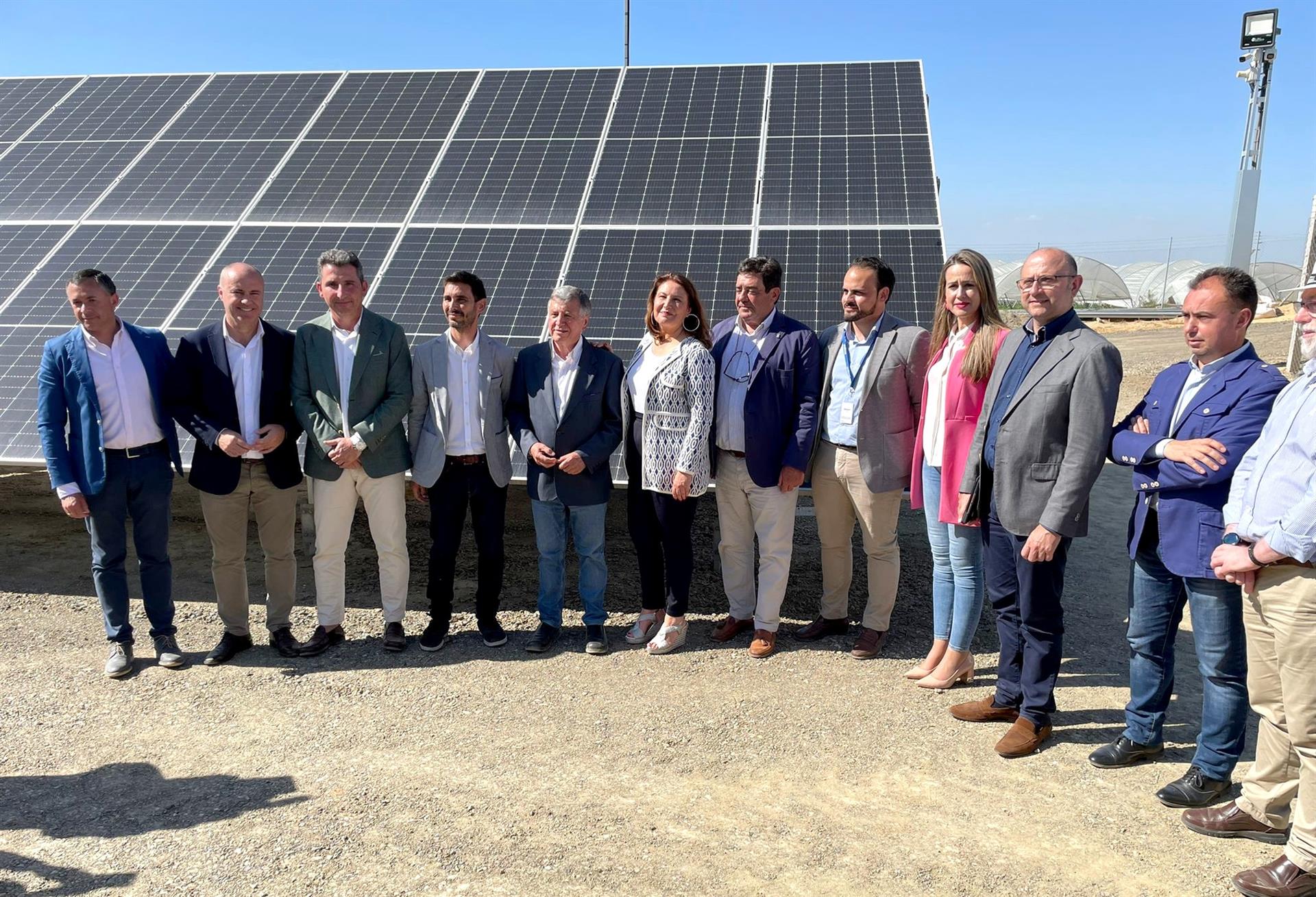 Se pone en funcionamiento la nueva instalación fotovoltaica ‘Valdemaría’ desplegada por Magtel que abastecerá 550 hectáreas de cultivo - Magtel
